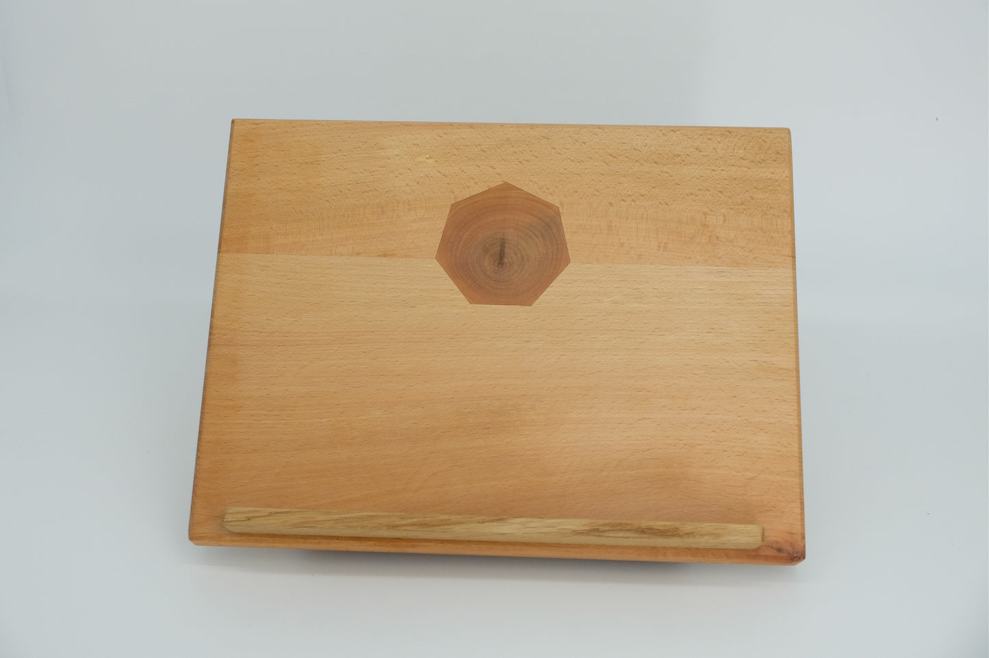 Bibelständer aus Eiche und Kirsche